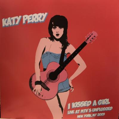 I KISSED A GIRL / KATY PERRY / URBAN OUTFITTERS EXCLUSIVE COLOR VINYLE